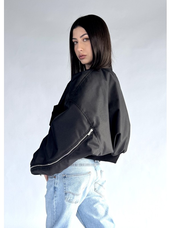 Shorty zipper oversized bomber jacket in black