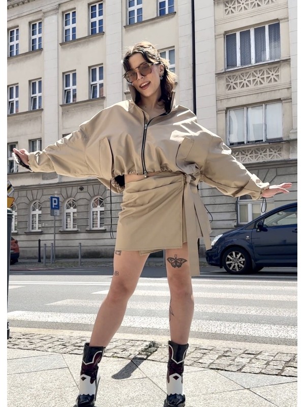 Krótka kurtka bomber collar mocca