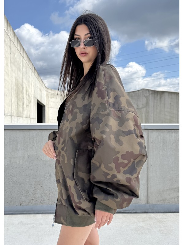 Bomber oversize jacket in camo