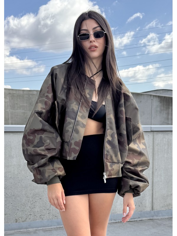 Shorty oversized bomber jacket in camo