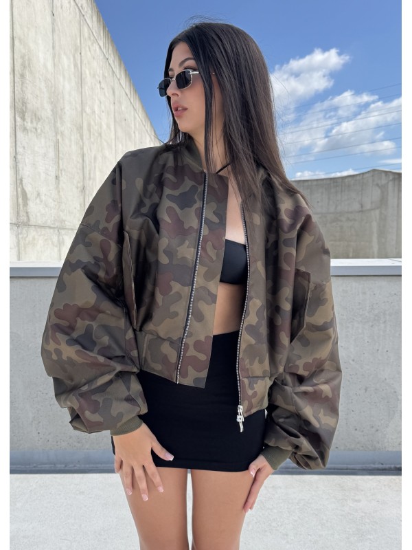 Shorty oversized bomber jacket in camo