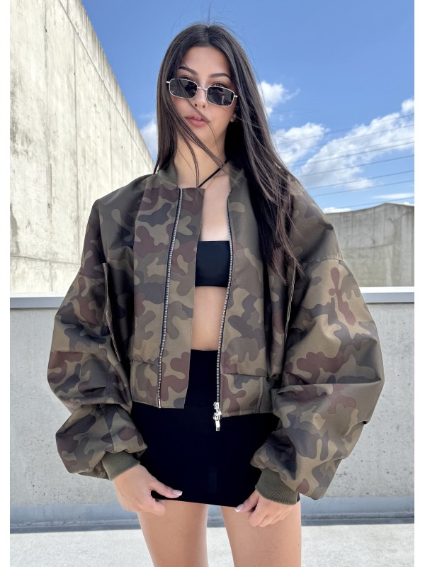 Shorty oversized bomber jacket in camo