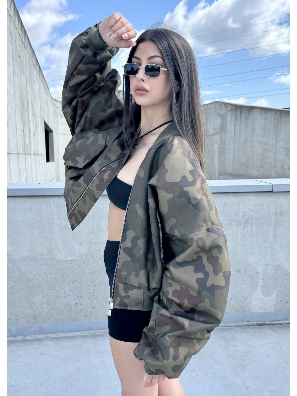 Shorty oversized bomber jacket in camo