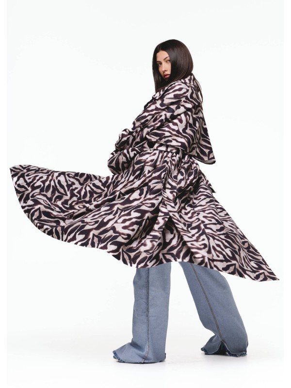 Maxi Zebra Trench Coat – Wild Edition 1.0