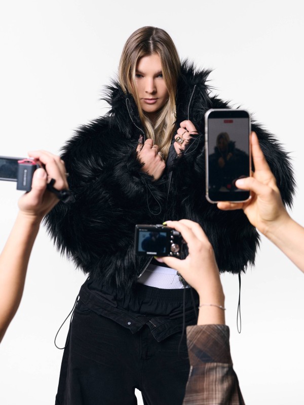 BLACK FAUX FUR(IOUS) JACKET