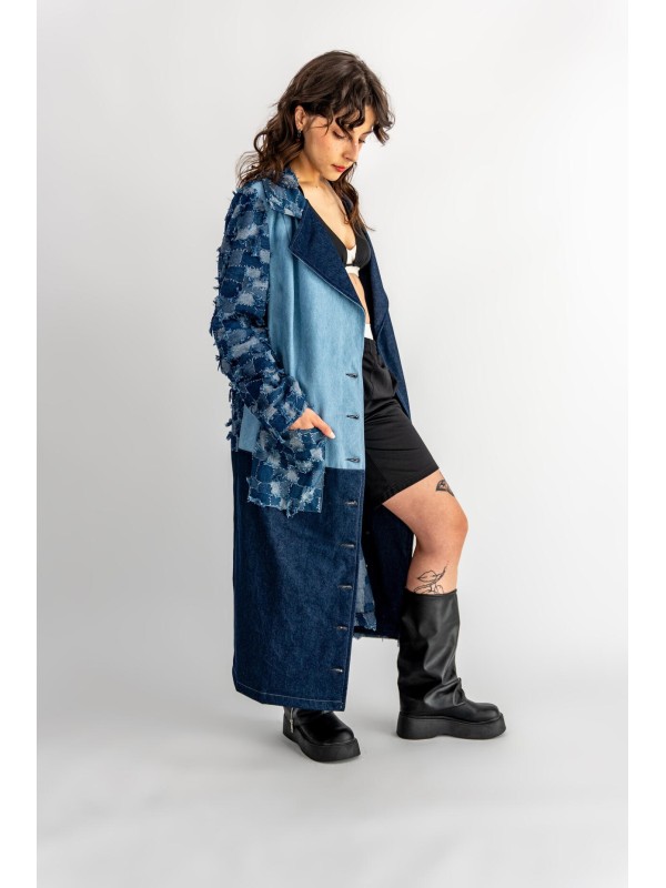 PŁASZCZ JEANS PATCHWORK NIEBIESKI