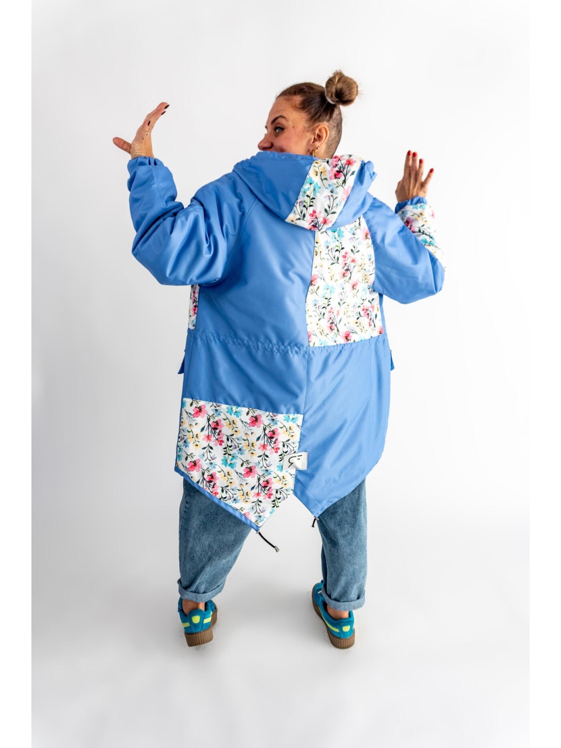 PARKA BABY BLUE POLNE KWIATY